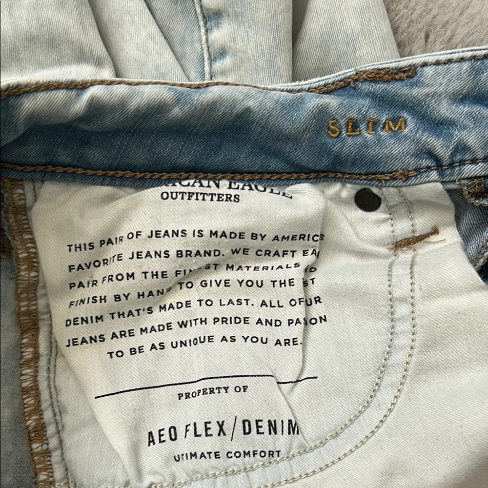 **LAST CHANCE!! American Eagle Outfitters Men’s Slim Cut Distressed Jeans - Picture 10 of 14